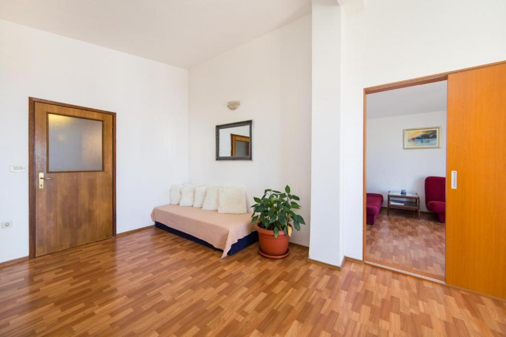 Apartments Slavena Gradac  Exterior photo